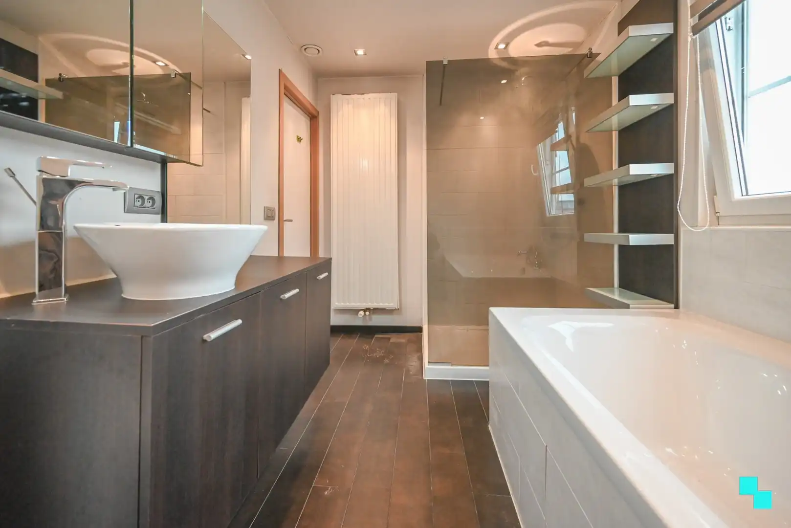 Eéngezinswoning met 2 slaapkamers nabij centrum Izegem foto 20