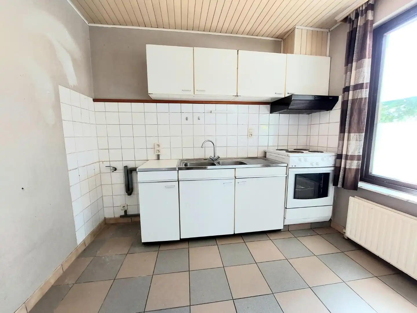 GELIJKVLOERSAPPARTEMENT MET TUINTJE foto 3