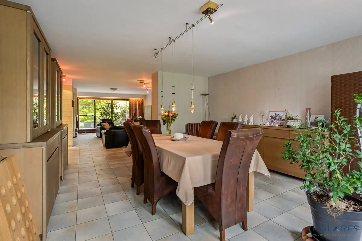Ruime bel-etage woning met tuin op toplocatie foto 11