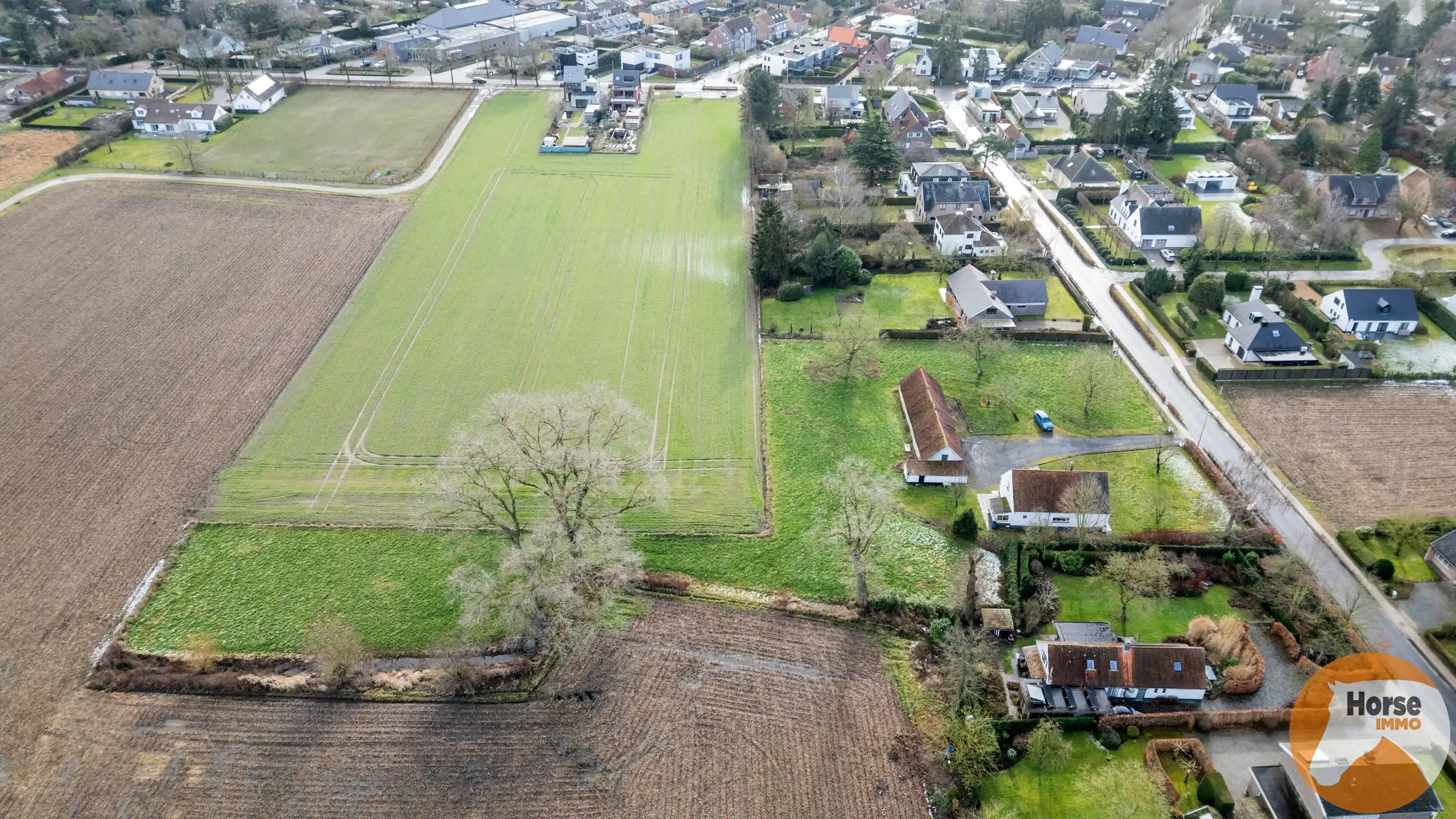 SINT-MARTENS-LATEM- Uniek gelegen hoeve met aanpalende grond foto 7