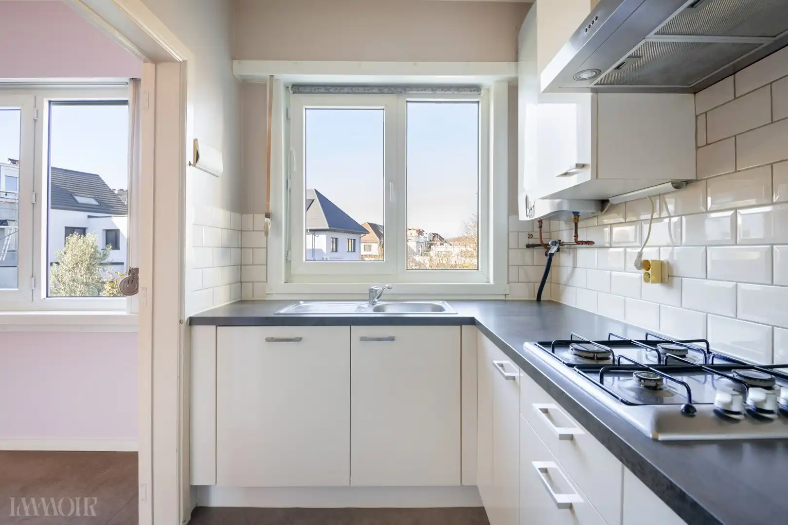 Residentieel gelegen eengezinswoning met garage en tal van mogelijkheden. foto 4