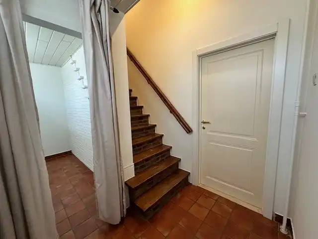 Halfopen woning met 3 slaapkamers, tuin en garage te Neeroeteren.  foto 7