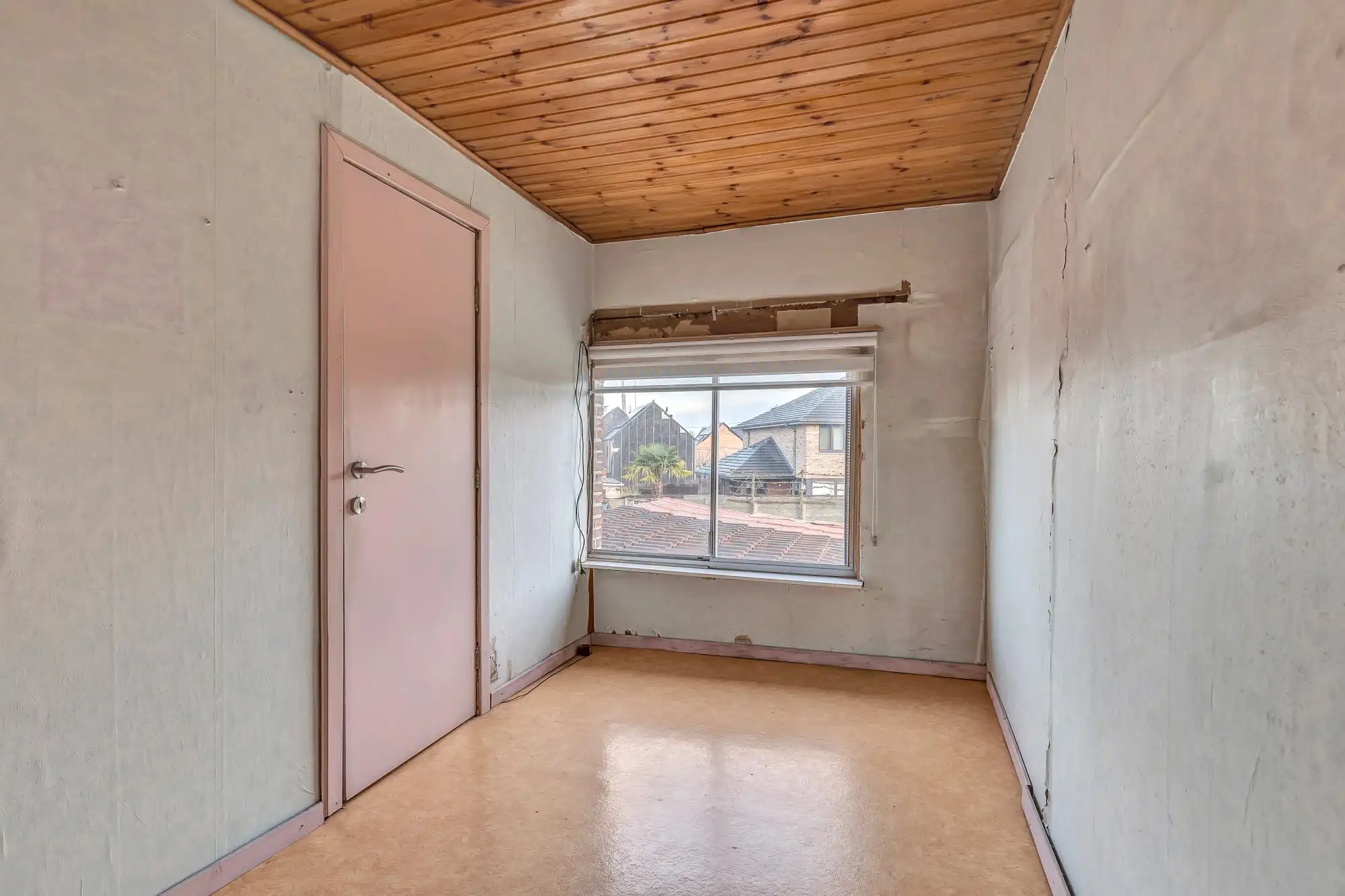 Te renoveren woning op toplocatie in Lede foto 10