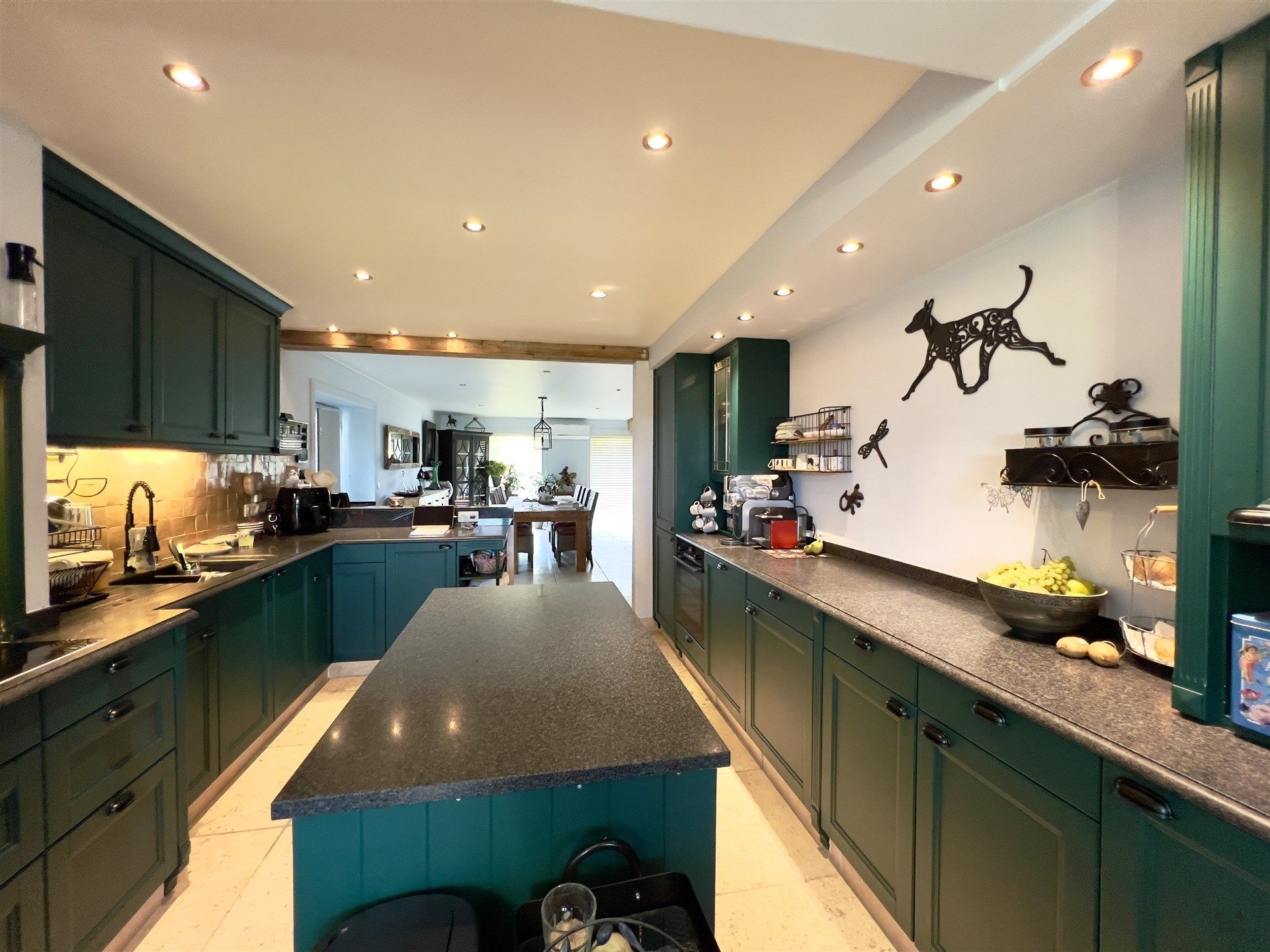 Ruime, Instapklare woning met zicht op velden in Bredene foto 9