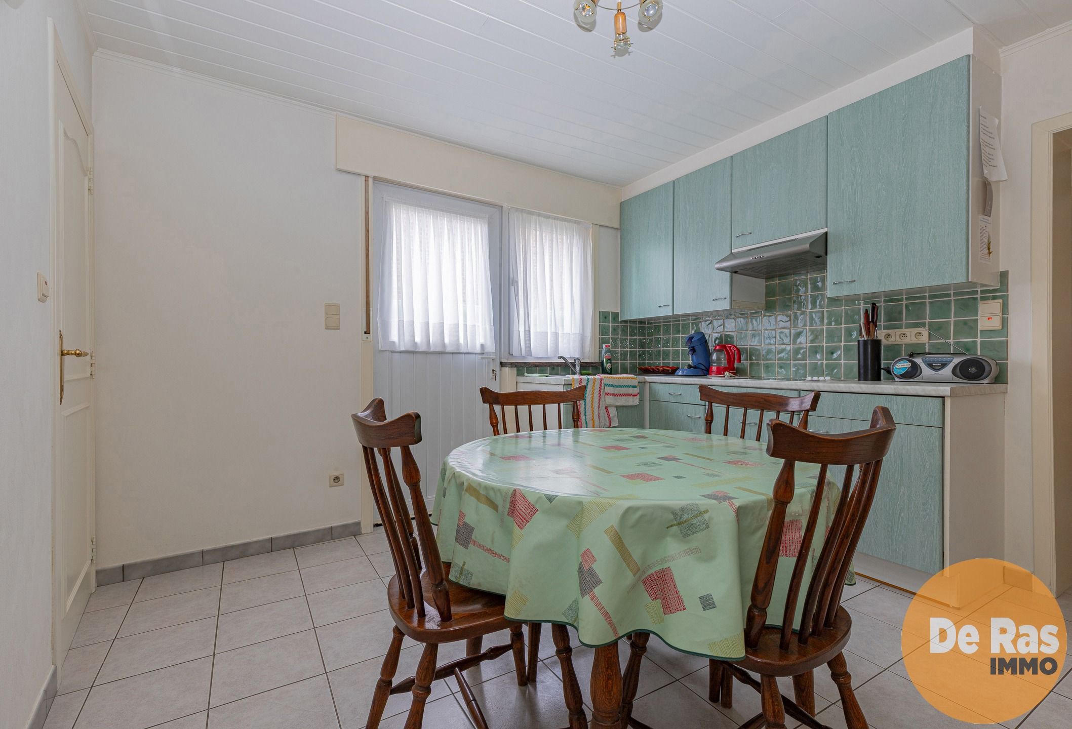 HERZELE– Starterswoning |Opbrengsteigendom nabij het centrum foto 6