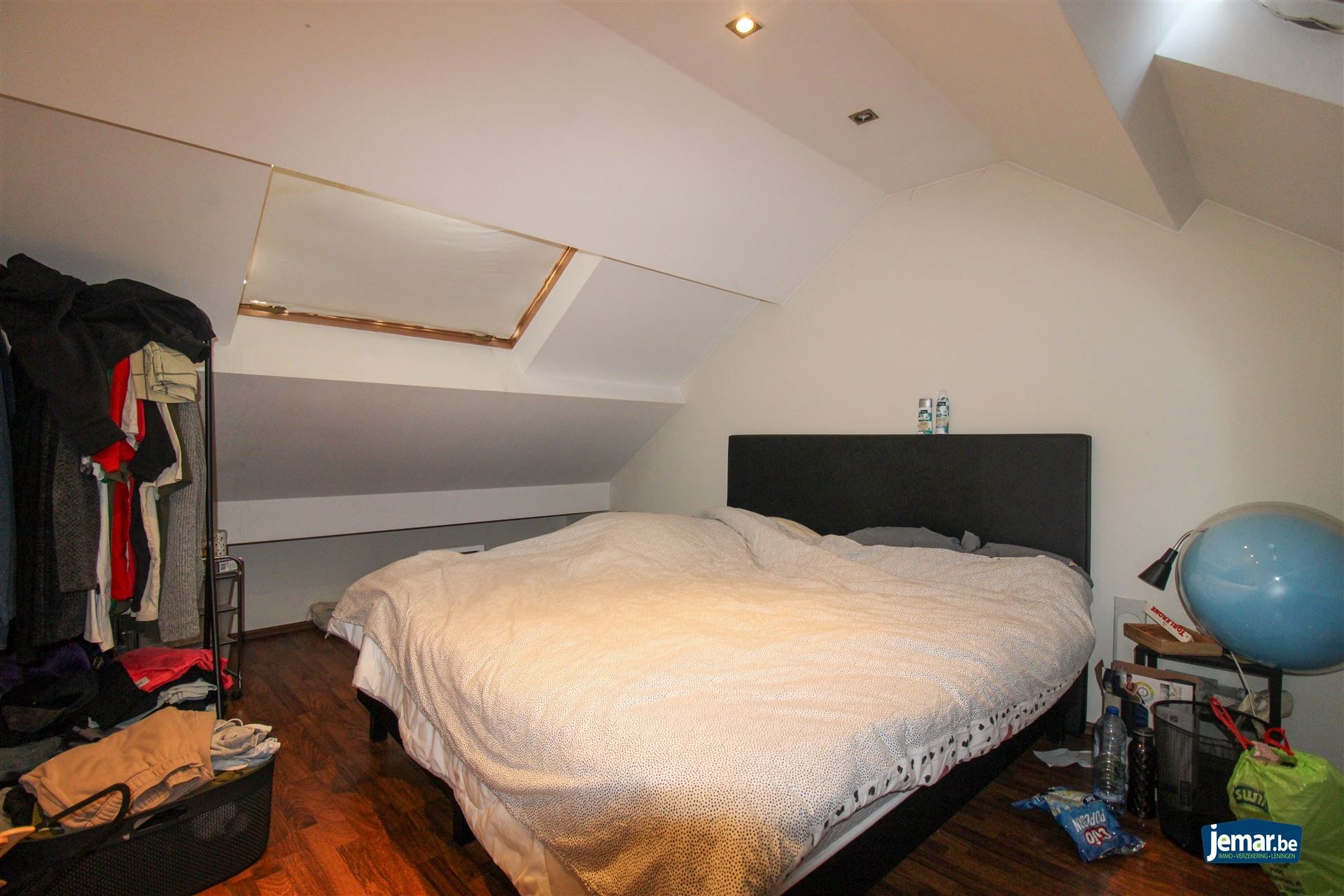 Appartementsgebouw met 2 verhuurde appartementen gelegen langs de Rijksweg! foto 8