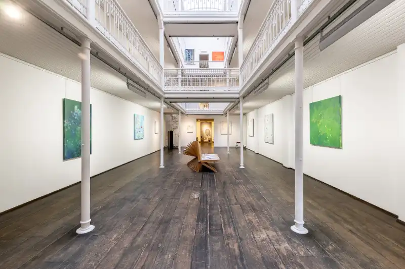 Galerij met authenieke woning! foto 4