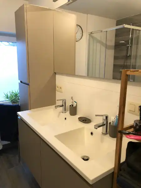 Volledig gerenoveerde woning met 3 slaapkamers en ruime privé-tuin. foto 13