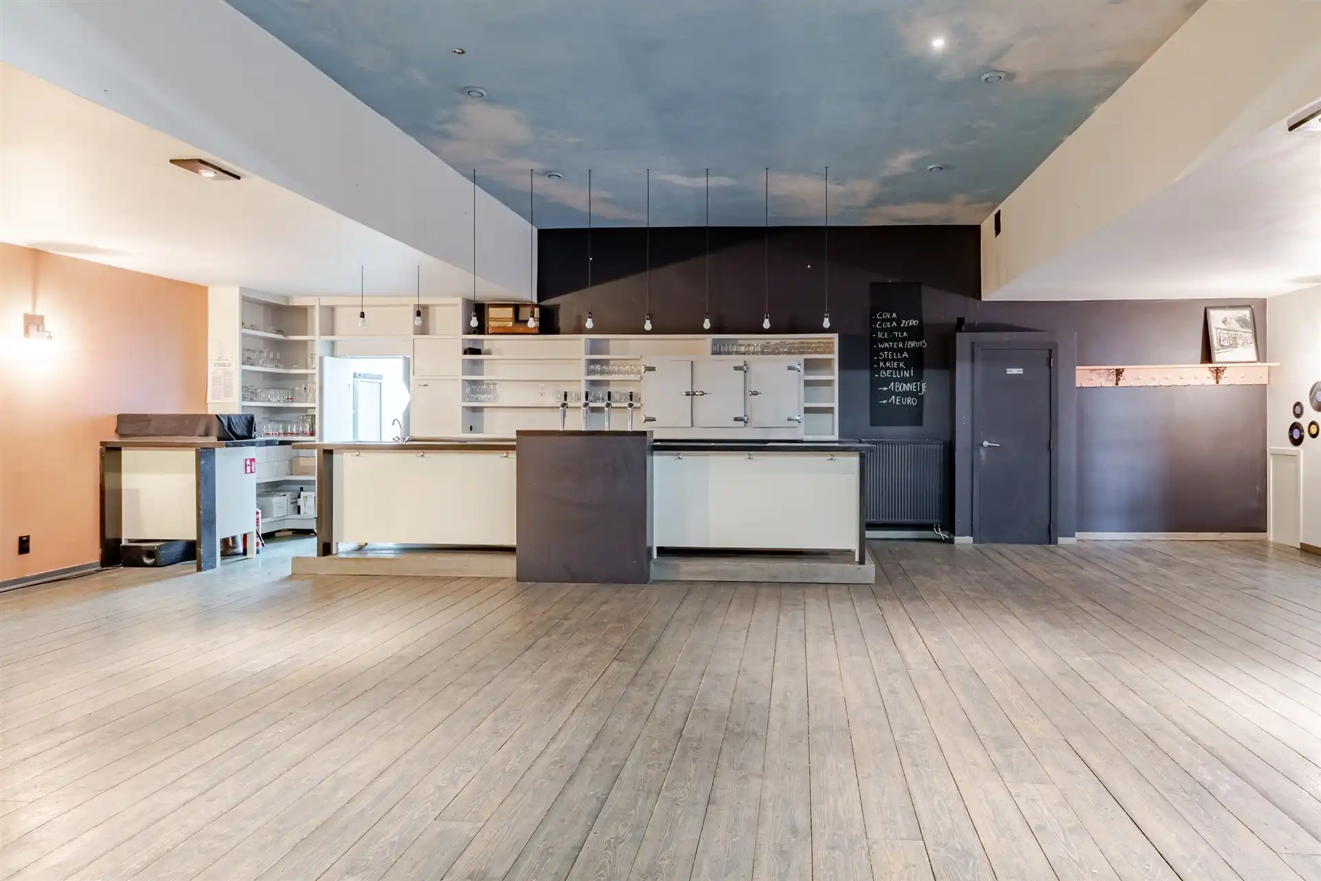 Commercieel handelspand met veel potentieel in hartje Hamme foto {{pictureIndex}}