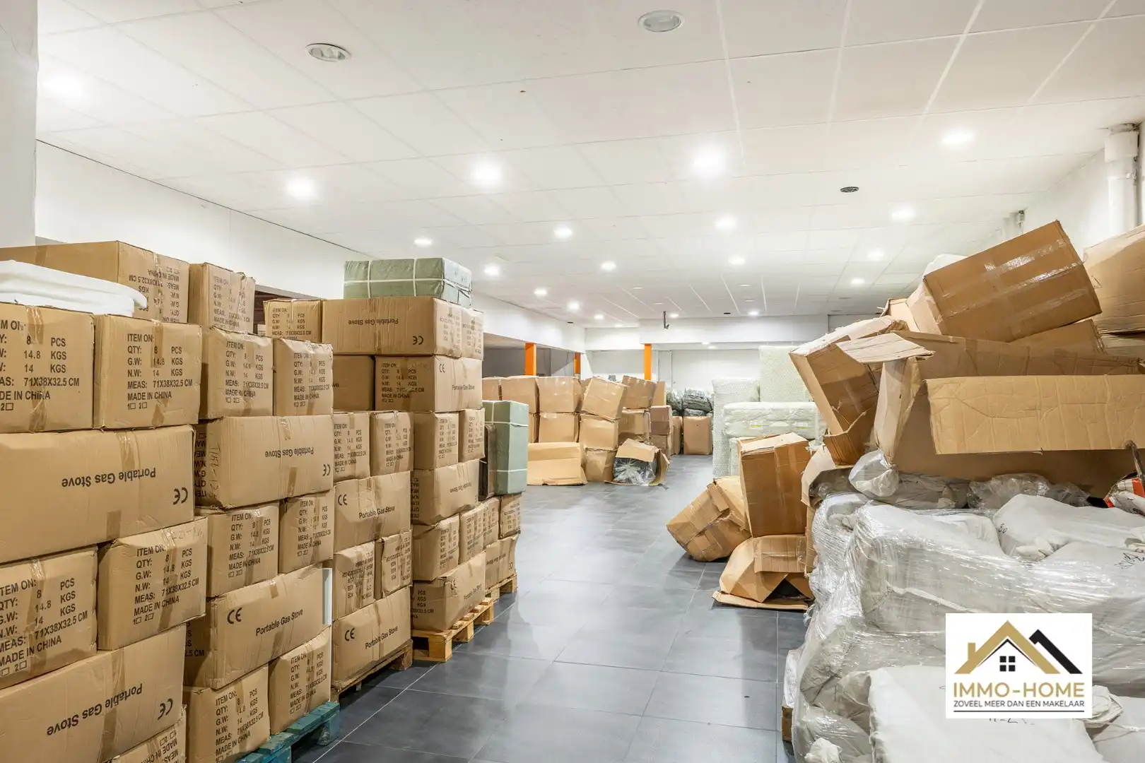 Ruim handelspand (497m2) voor verschillende doeleinden op toplocatie!  foto 3