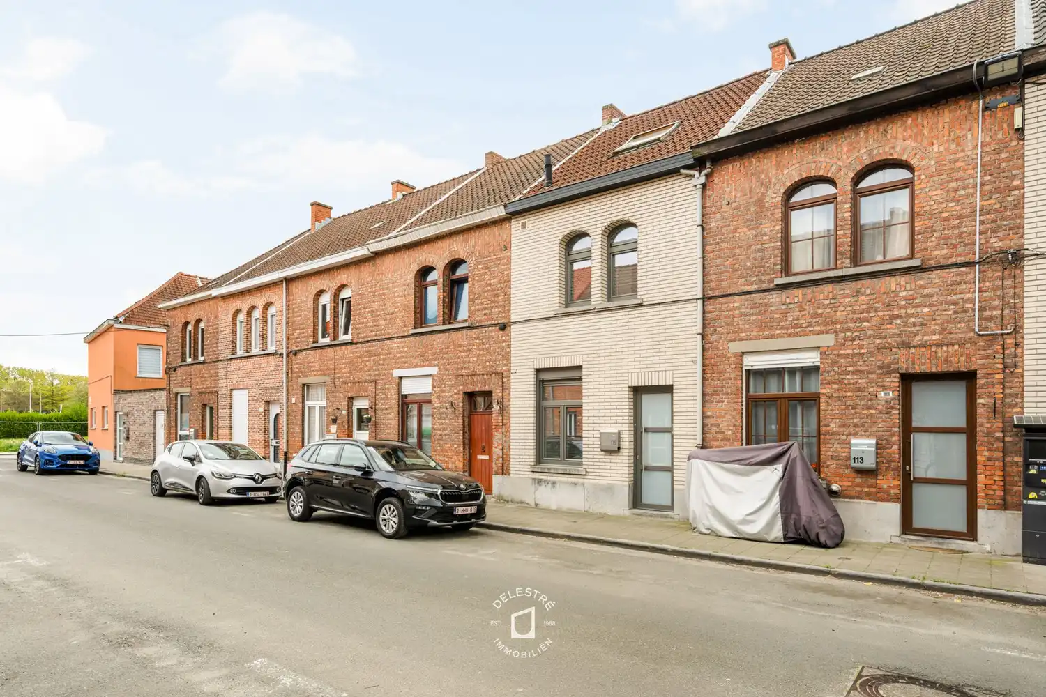 Comfortabel wonen in een instapklare woning met 3 slaapkamers en terras foto {{pictureIndex}}