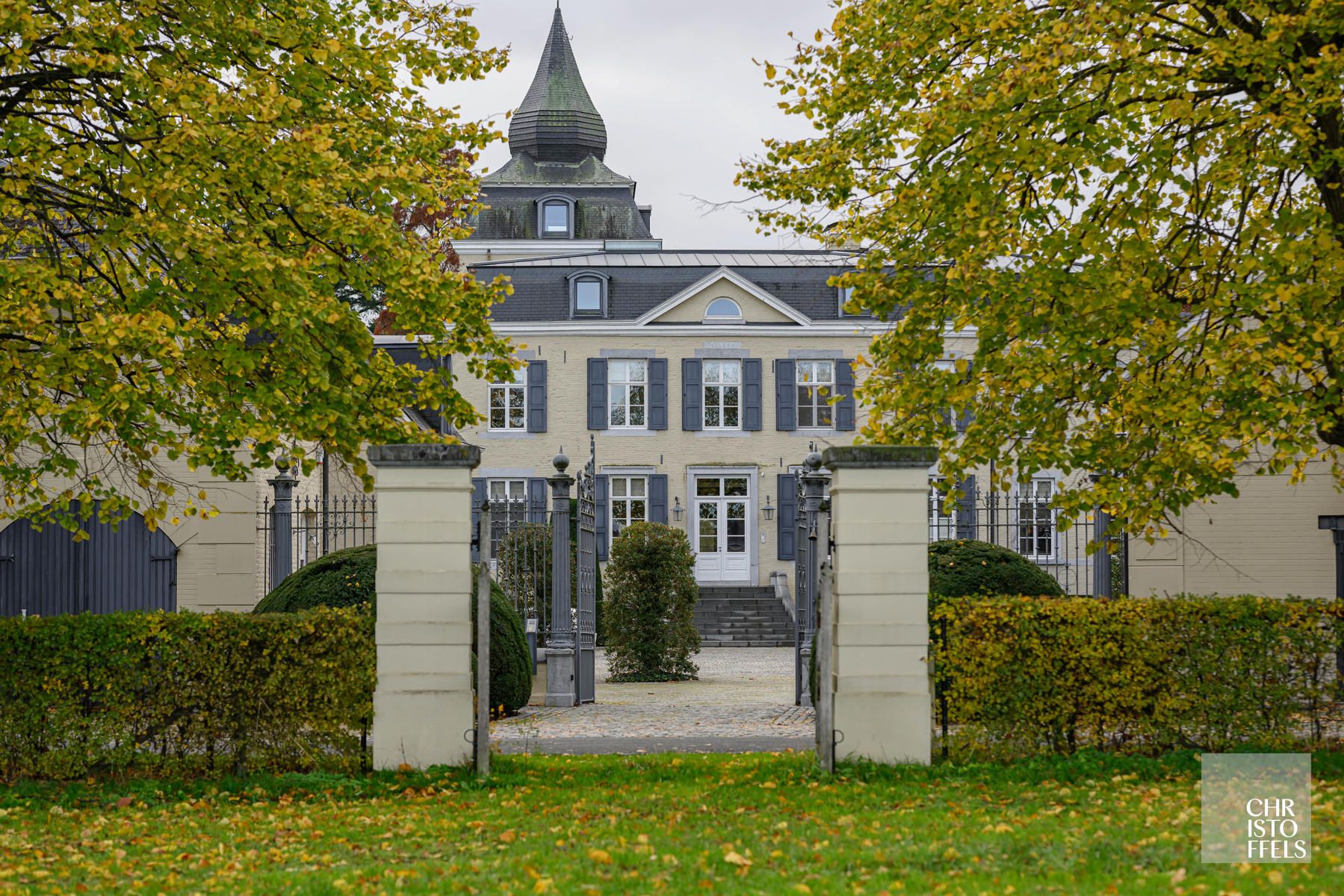 Uitzonderlijk landgoed met 11,5 ha park en 10,5 ha weilanden! foto 23