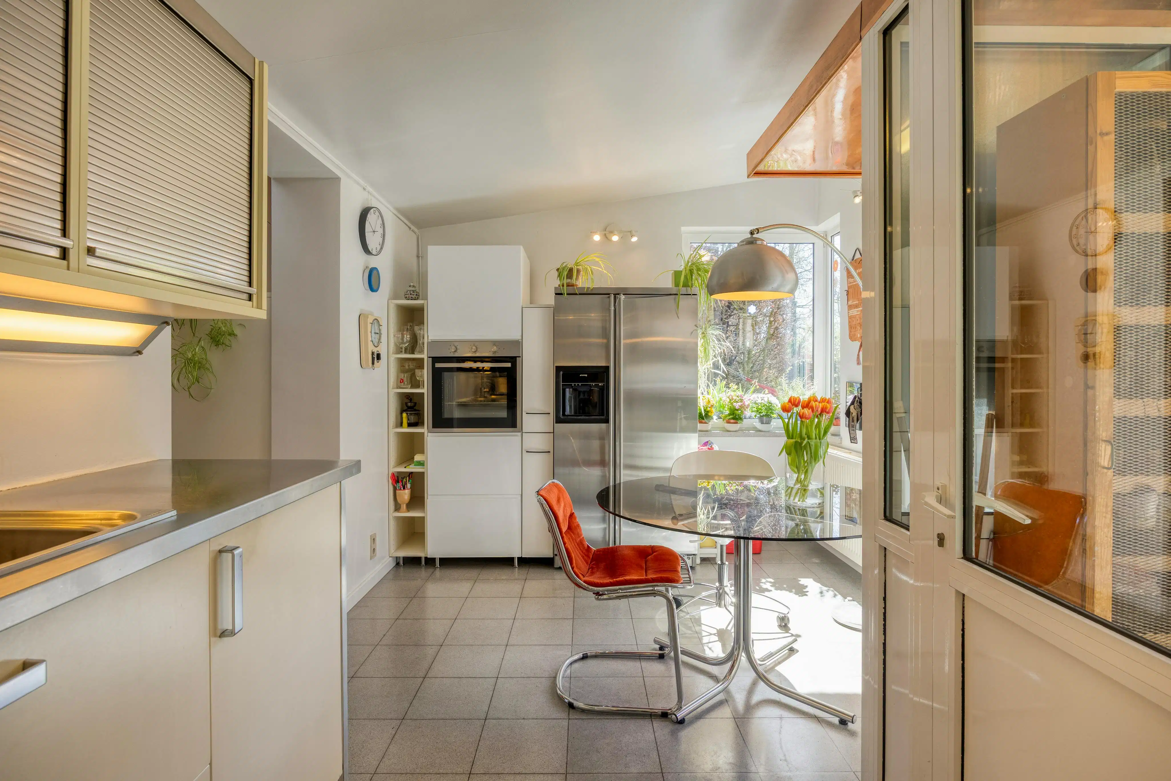 Instapklare gezinswoning met 5 slaapkamers en ruime tuin foto 8