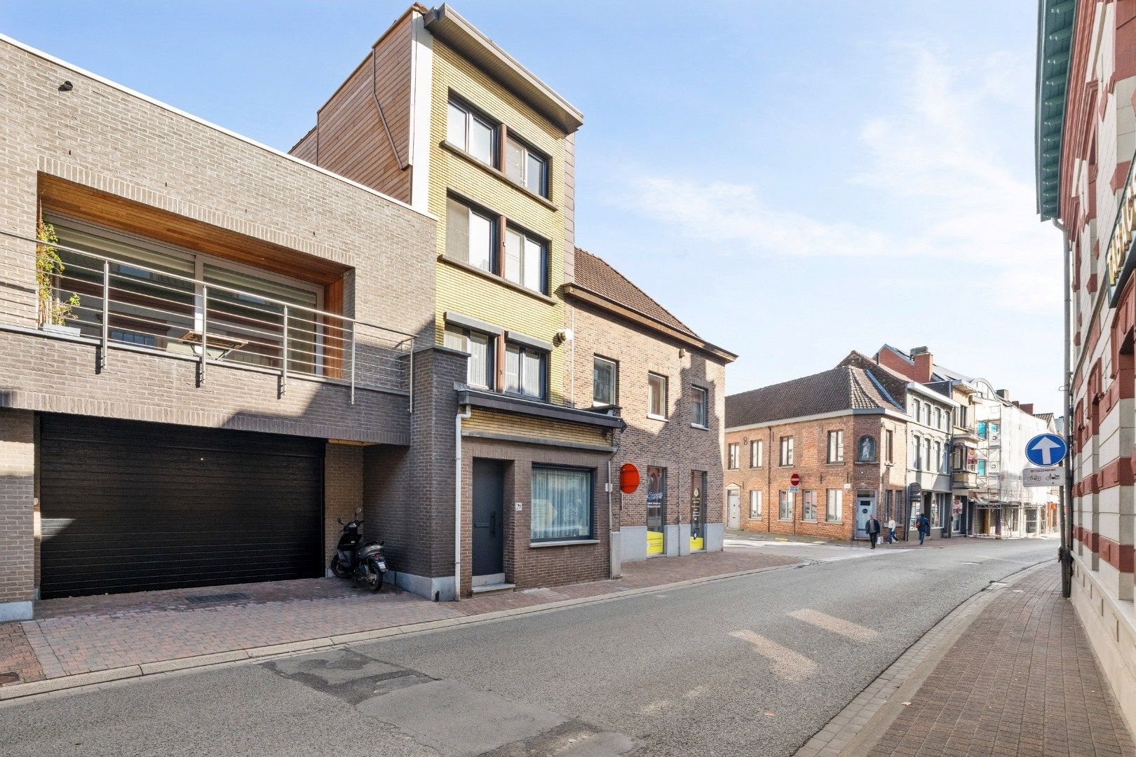 ()=>{if(producerUpdateValueVersion(node),producerAccessed(node),node.value===ERRORED)throw node.error;return node.value} Ieperstraat 21 - - 8930 Menen