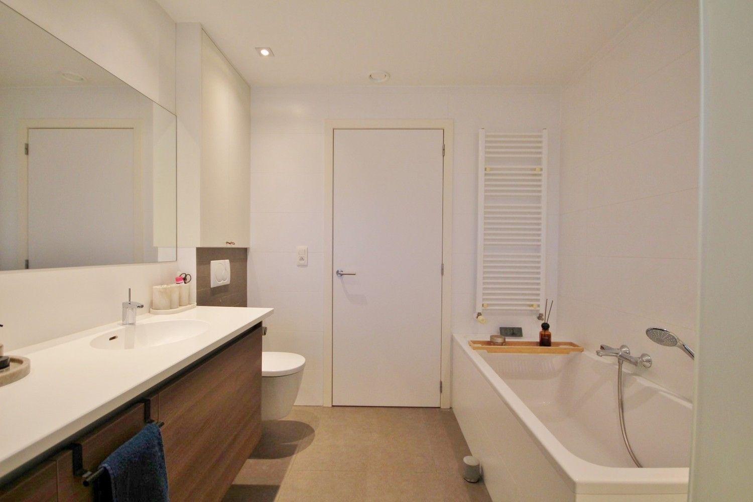 Energiezuinig en modern appartement met ruime terrassen foto 19