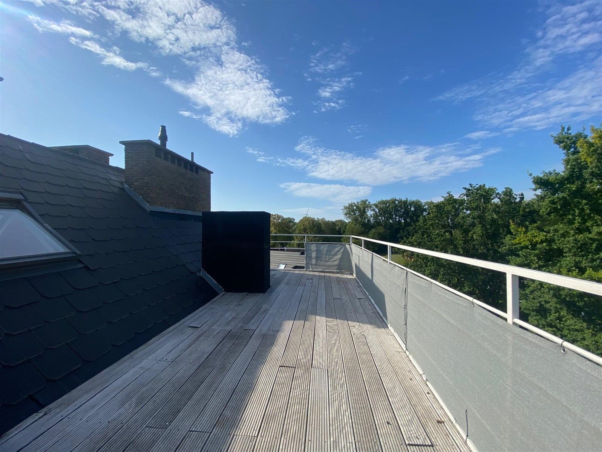 Prachtig appartement met drie ruime slaapkamers en twee terrassen foto 20