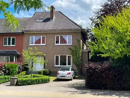 Residentieel gelegen woning op een perceel van 950 m² foto 6
