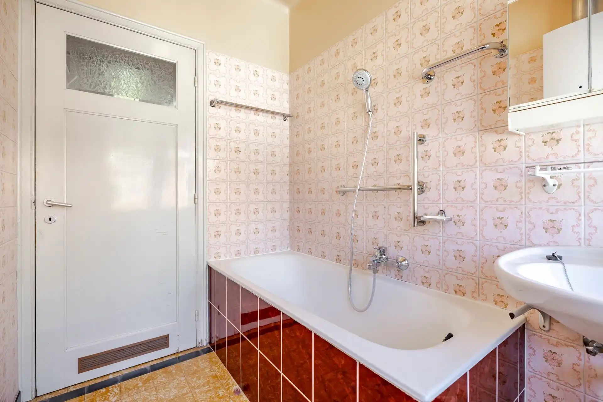 Te renoveren woning met 3 slks en zuidgerichte tuin foto 20