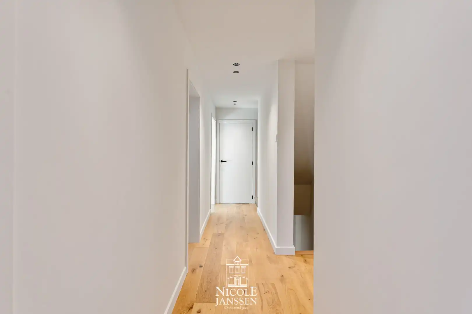 Nieuwbouwwoning van 216m² foto 14