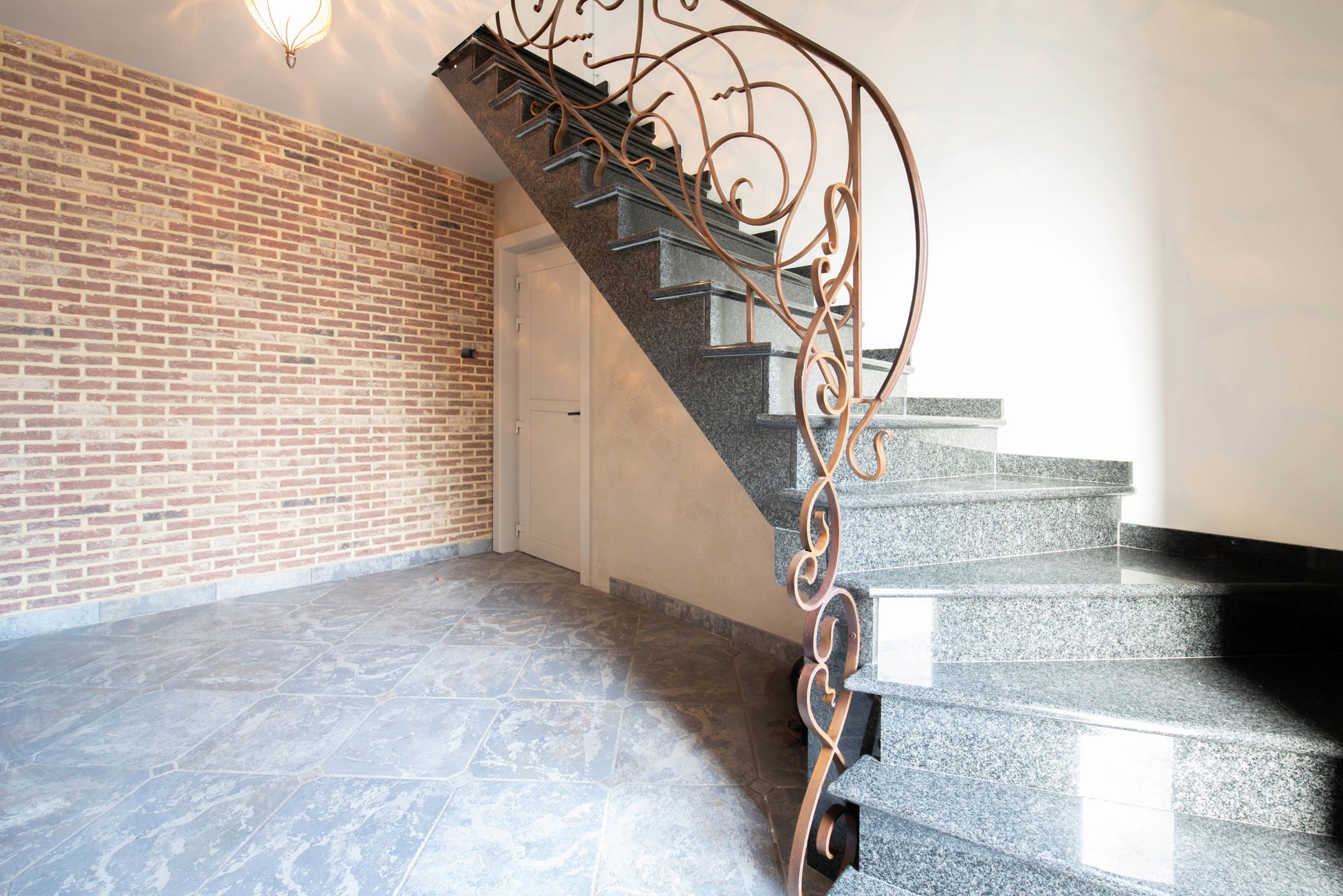 Uitzonderlijk ruim appartement te Millen  foto 3