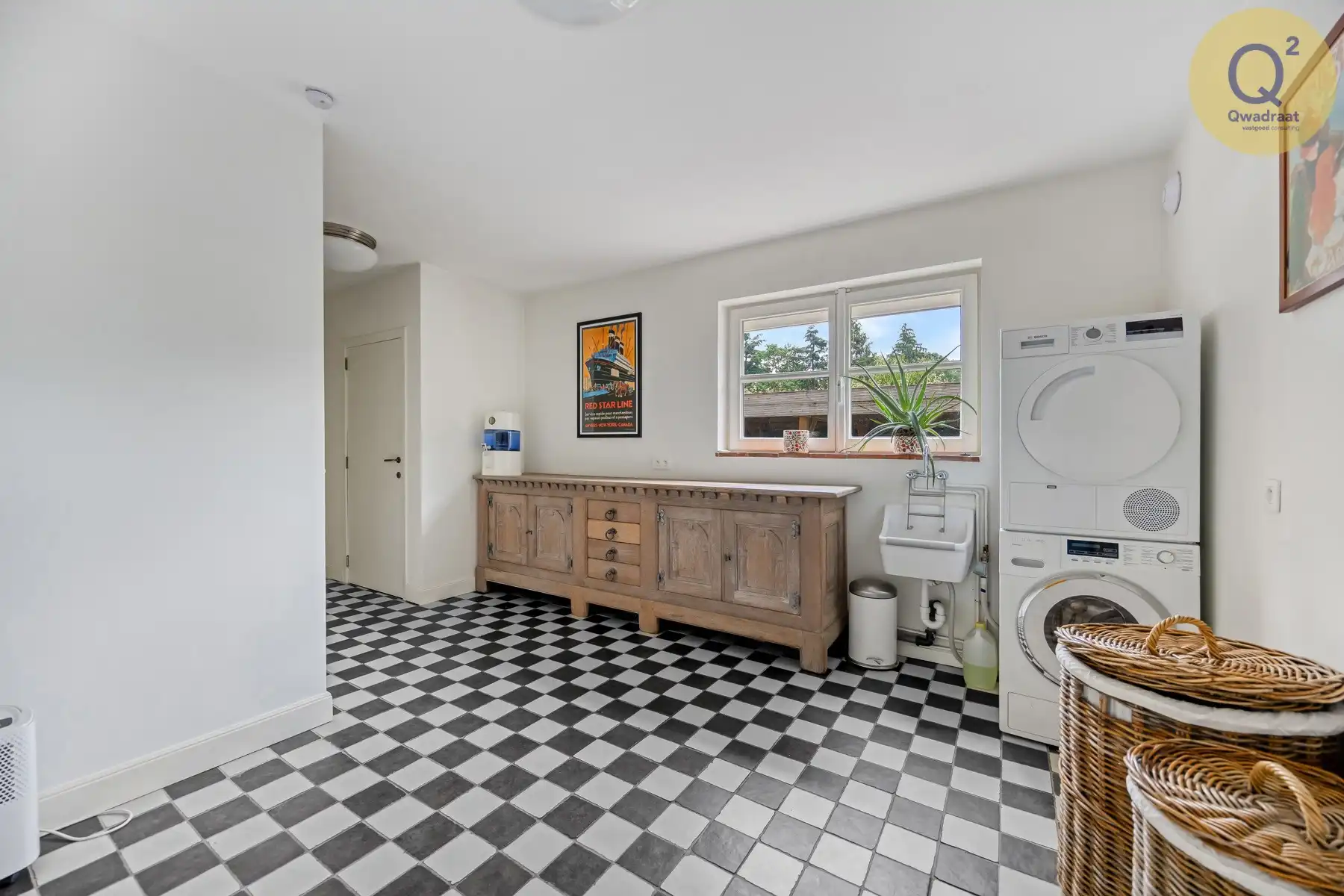 Rustig gelegen villa van met zwembad en poolhouse  foto 30