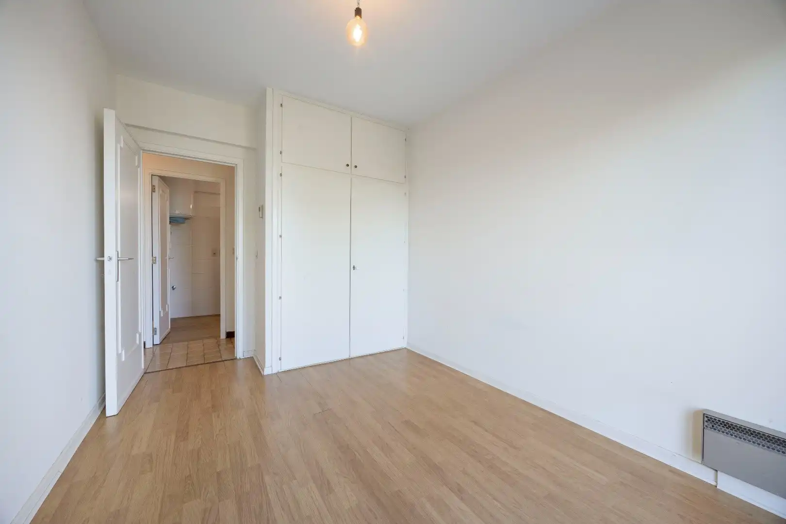 App. te huur met 2 slpk, 2 balkons, kelder en garagebox te Halle foto 16