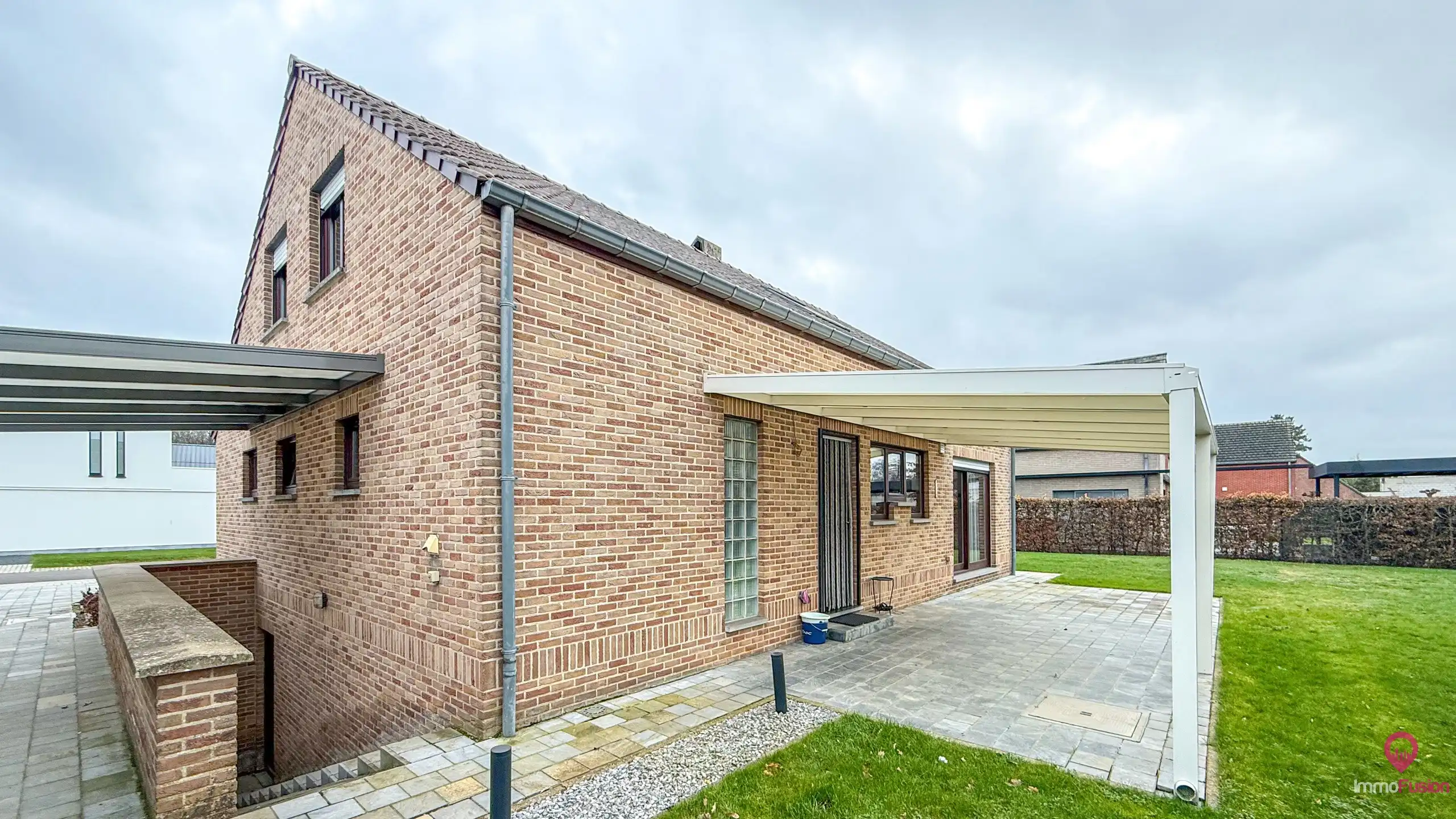 Instapklare woning met 4 slpks, inpandige garage + kelder!  foto 45