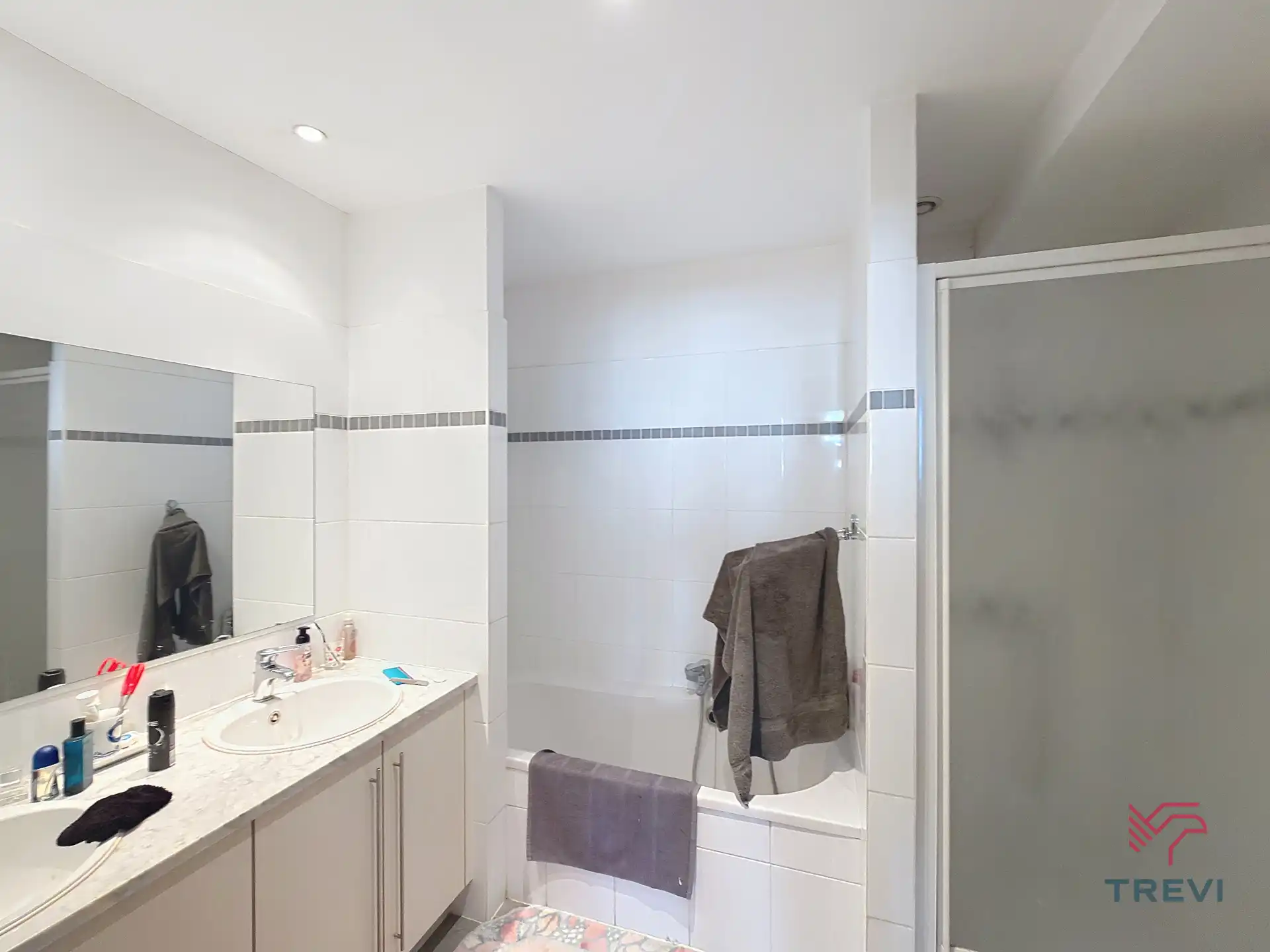 Appartement met 2 SLPK in het hooggelegen deel van St-Gillis foto 8