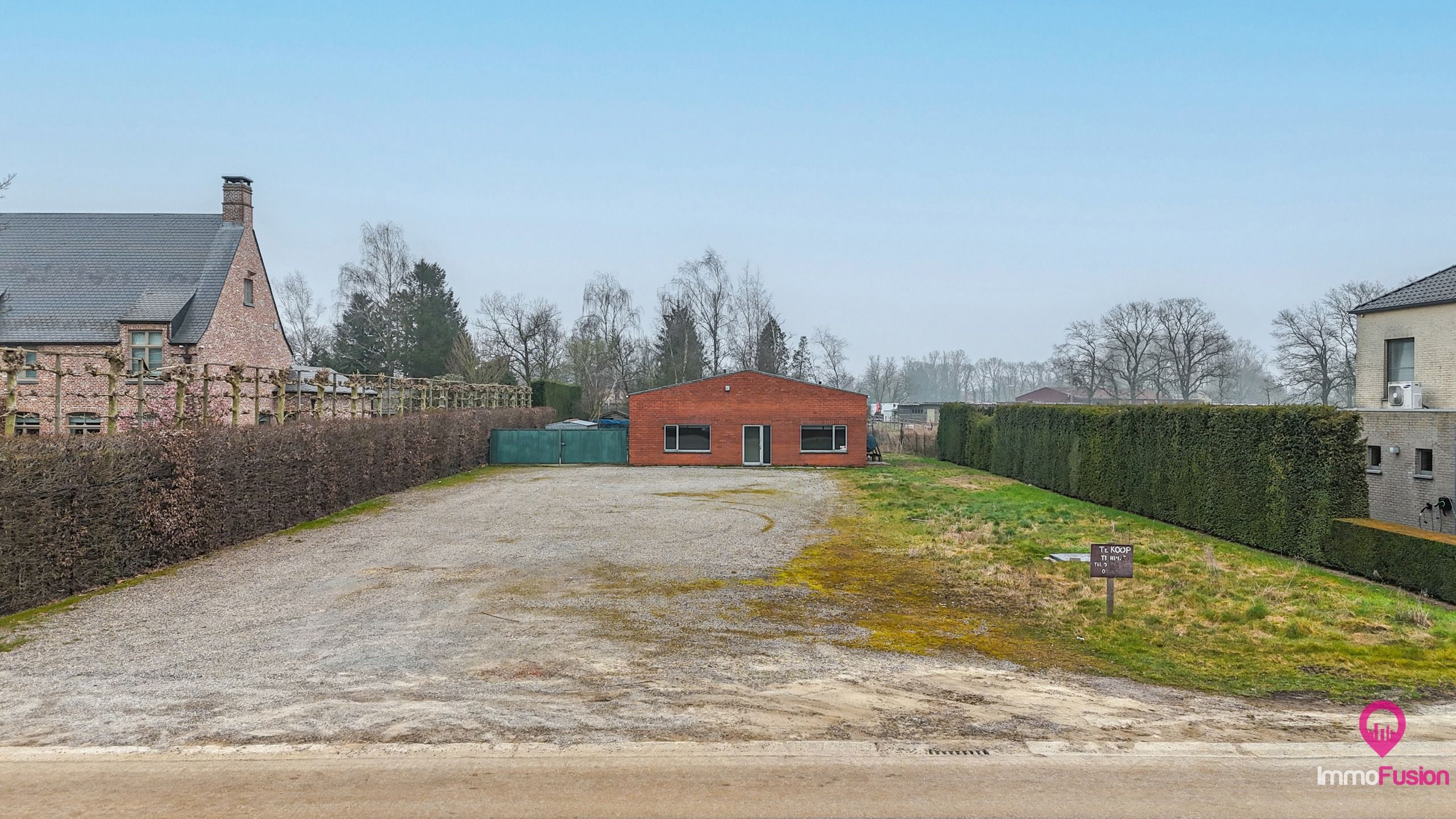 Unieke bouwgrond met een goed onderhouden bedrijfsruimte! foto 12