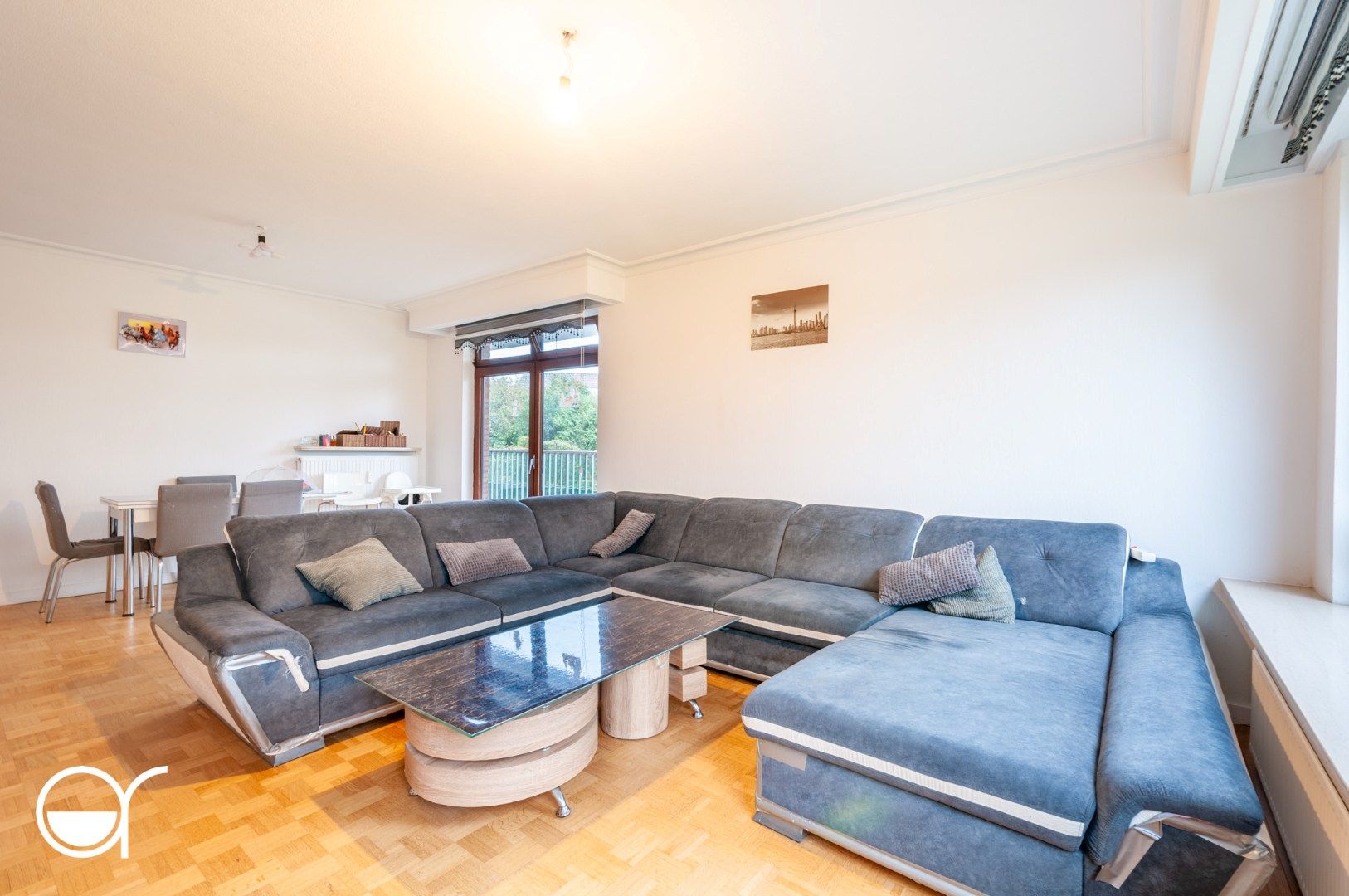 Appartement met groot terras en zicht op het groen op 1.3km van Dampoortstation foto 4