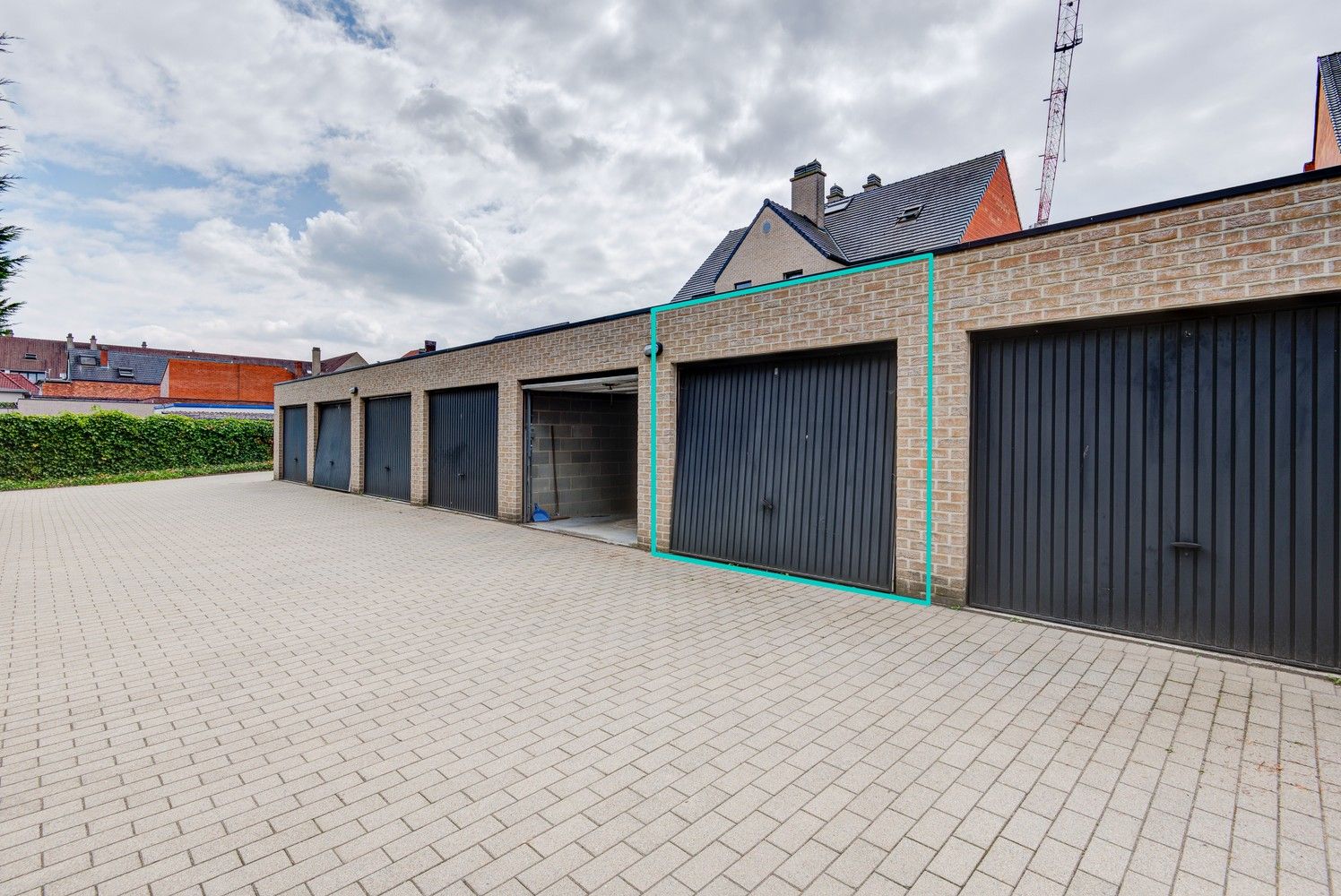 DUPLEXAPPARTEMENT MET 2 SLAAPKAMERS, 2 TERRASSEN EN GARAGEBOX AAN HET CENTRUM VAN BILZEN foto 23