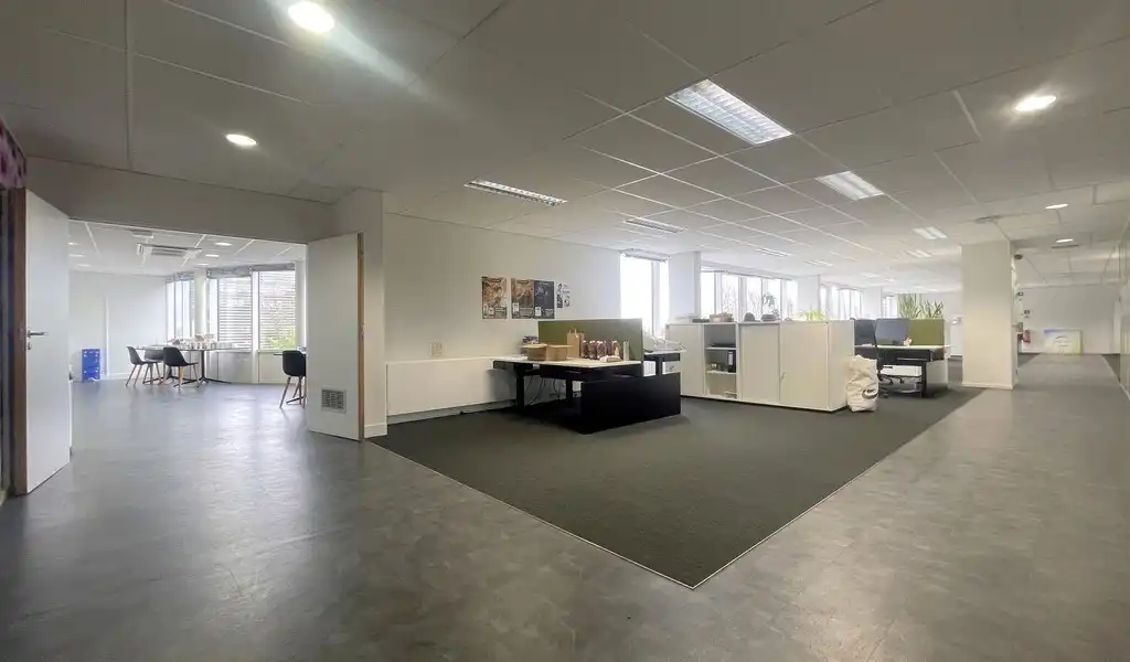 Kantoren te huur in West Port aan E34 in Zwijndrecht foto 16