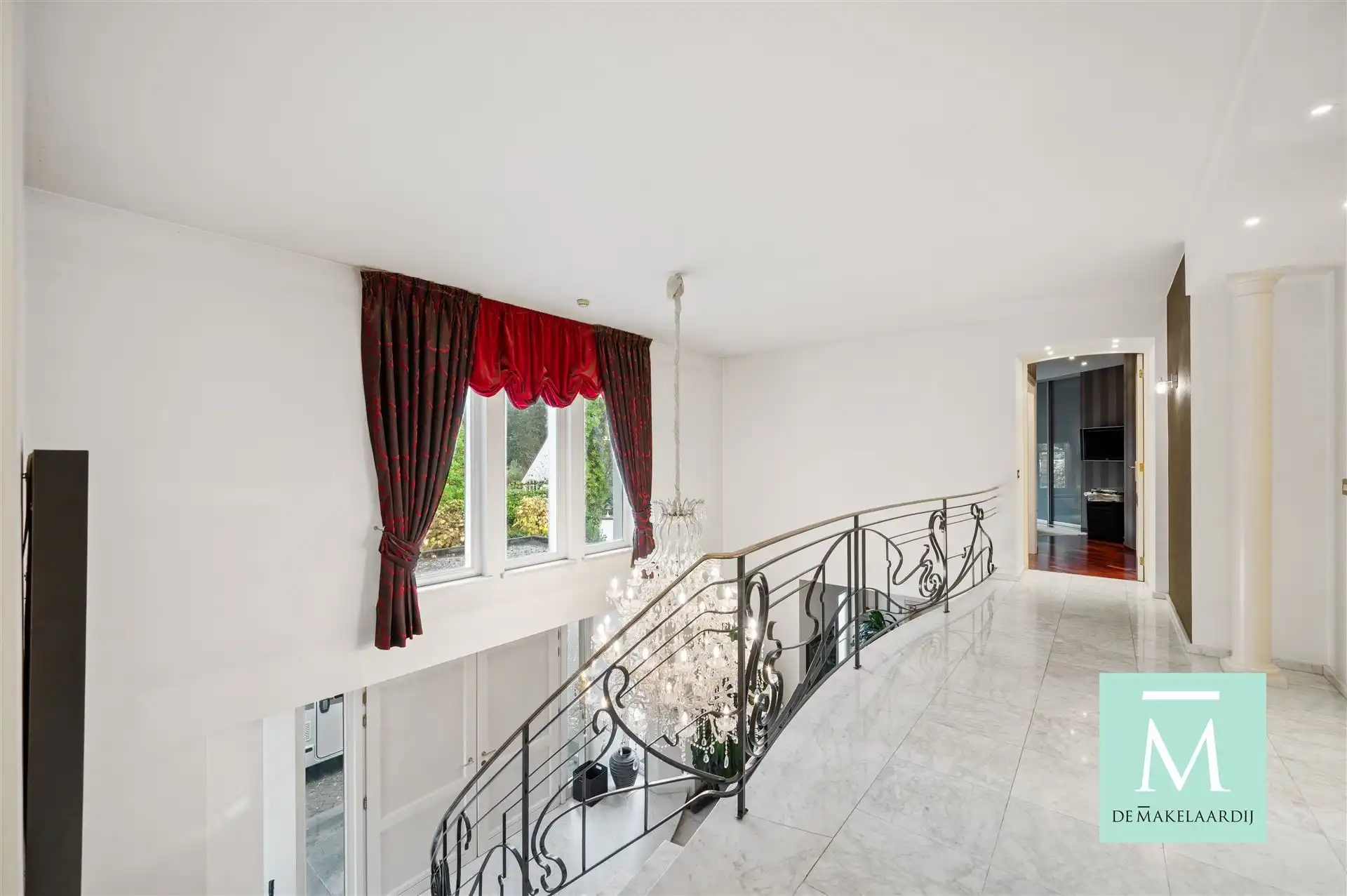 Stijlvolle villa met prachtige tuin, gelegen in het groen foto 25