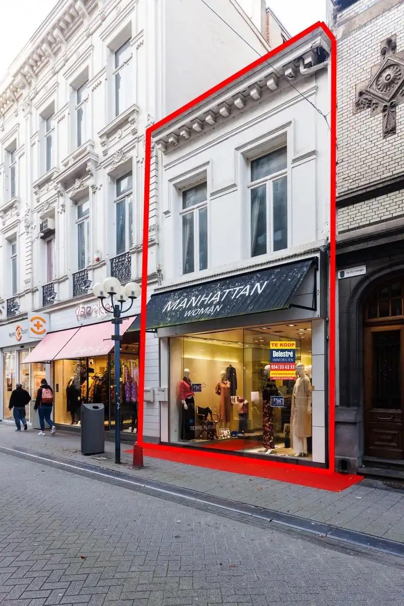 Goed gelegen handelseigendom Gasthuisstraat foto {{pictureIndex}}