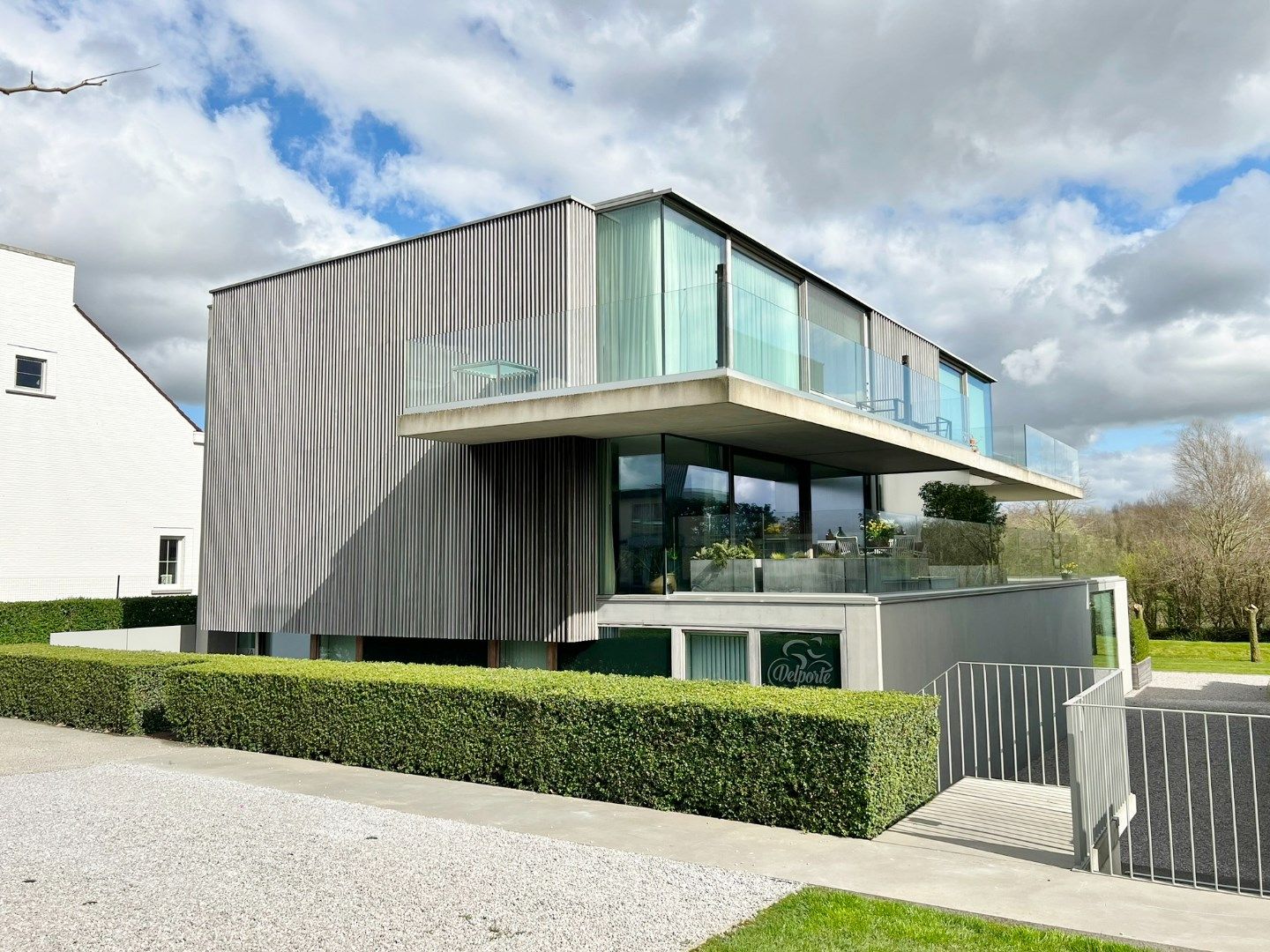 Stijlvol appartement met groot zonnig terras en open zicht over natuurgebied De Verdronken Weide . foto {{pictureIndex}}
