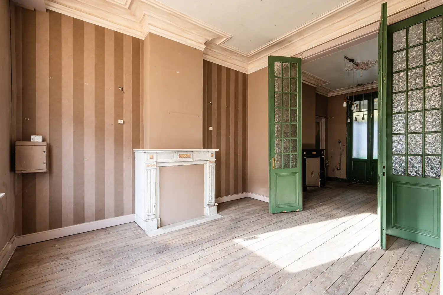 Statige woningen te koop in de Boelare, nabij het Cultuurcentrum. foto 5