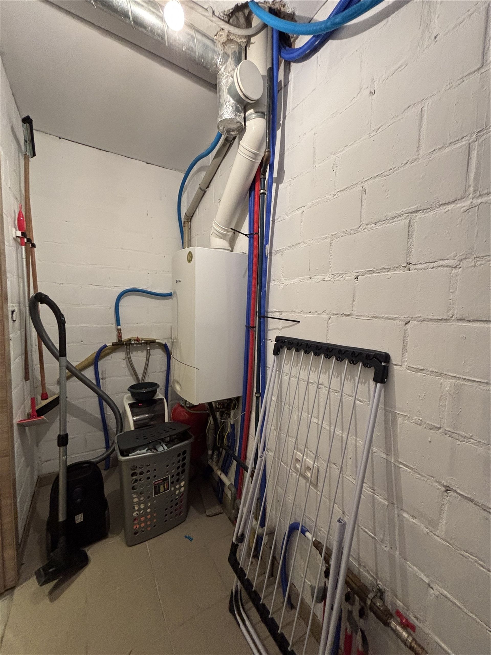 BEZOEKEN VOLZET: Moderne woning met 4 slaapkamers en tuin  foto 26