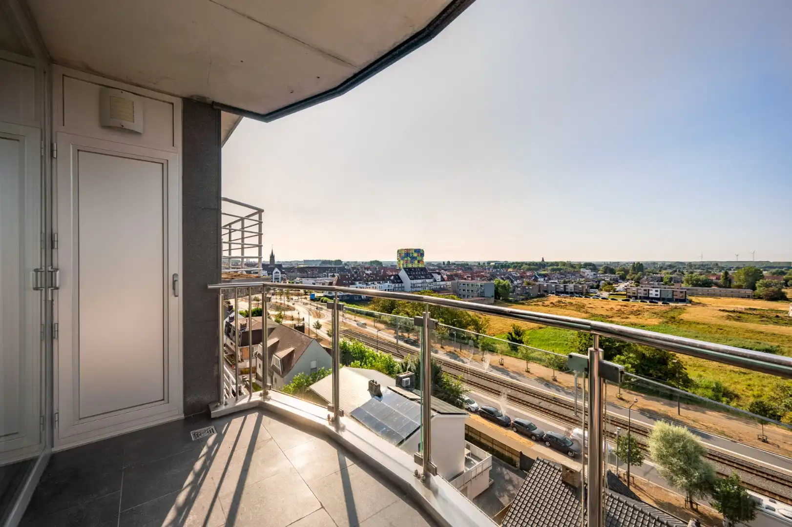 Ruim appartement met FRONTAAL ZEEZICHT foto 18