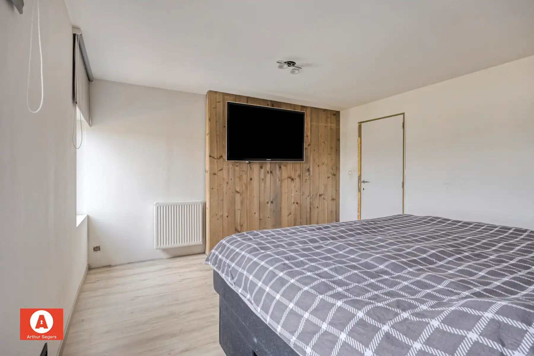 Te renoveren woning met zuidgerichte tuin nabij centrum foto 13