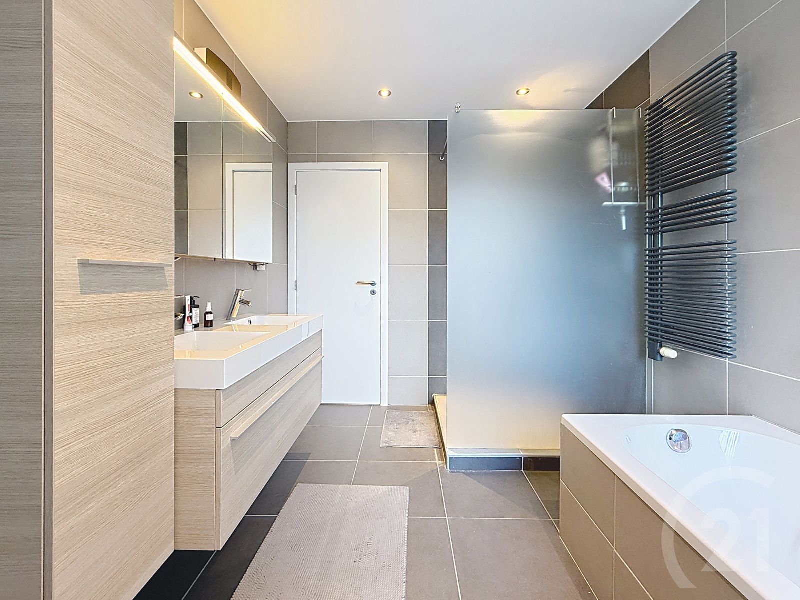 Instapklare villa met prachtig zicht en luxe-afwerking! foto 26