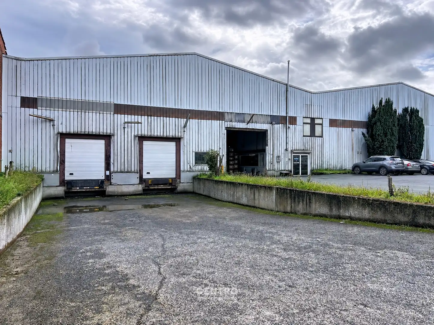 Industrieel-magazijn-logistiek te huur 8800 Roeselare