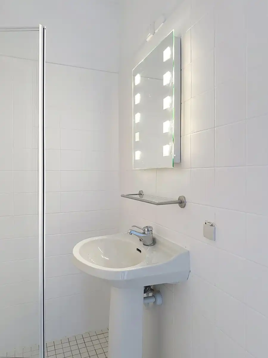 Rustig gelegen appartement in kleine residentie foto 16