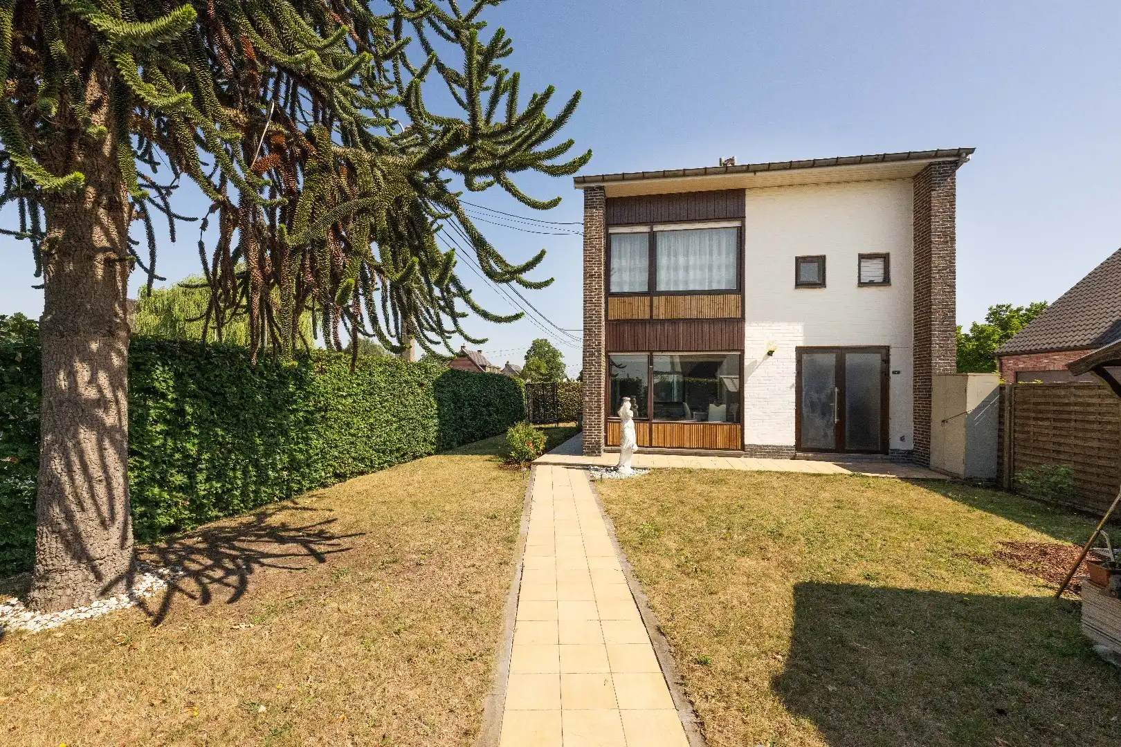 HALF OPEN BEBOUWING OP 267 m² MET GUNSTIGE LIGGING  foto 19