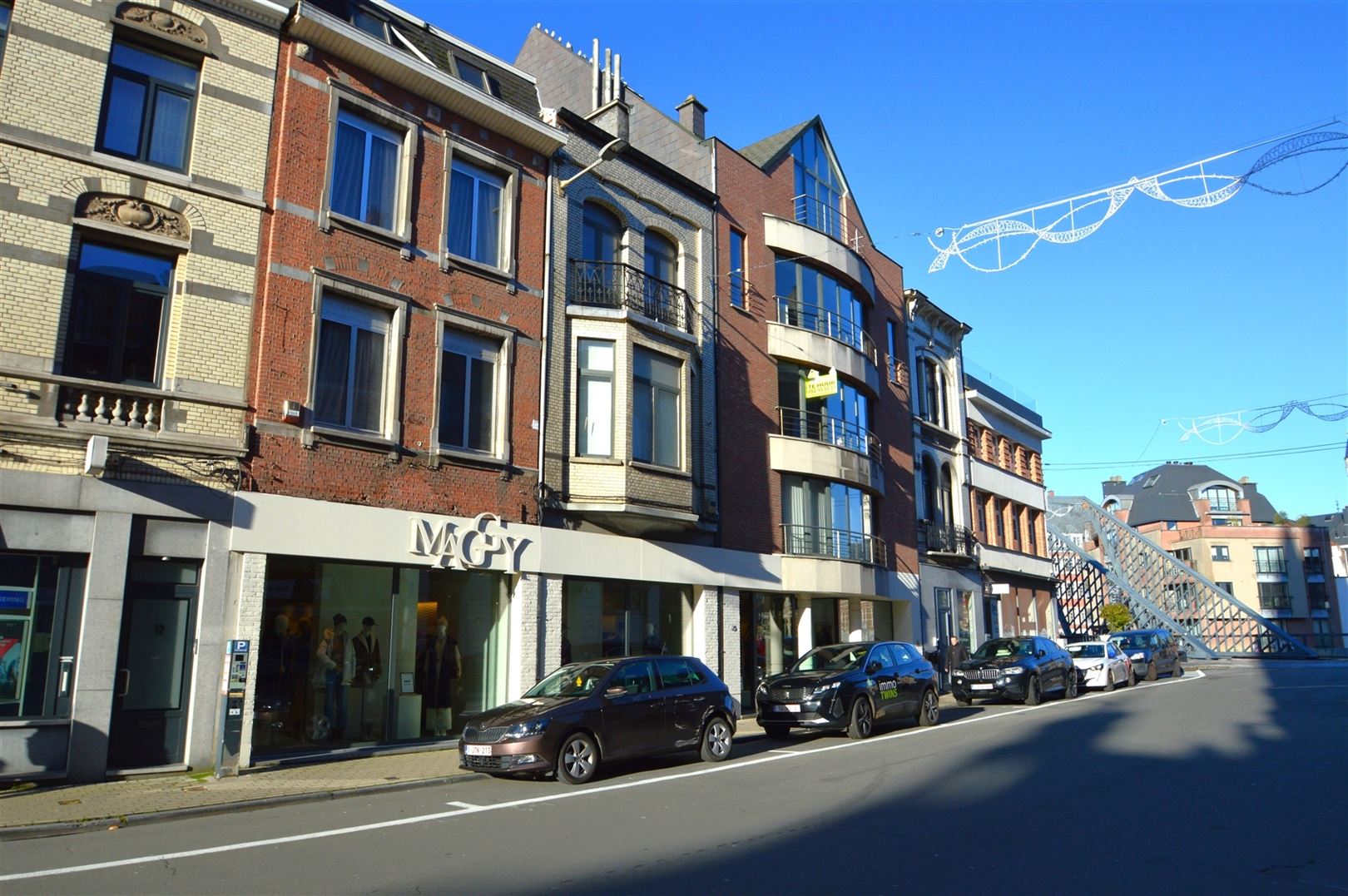 Zeer ruim appartement met prachtig zicht op een unieke ligging te Dendermonde foto {{pictureIndex}}