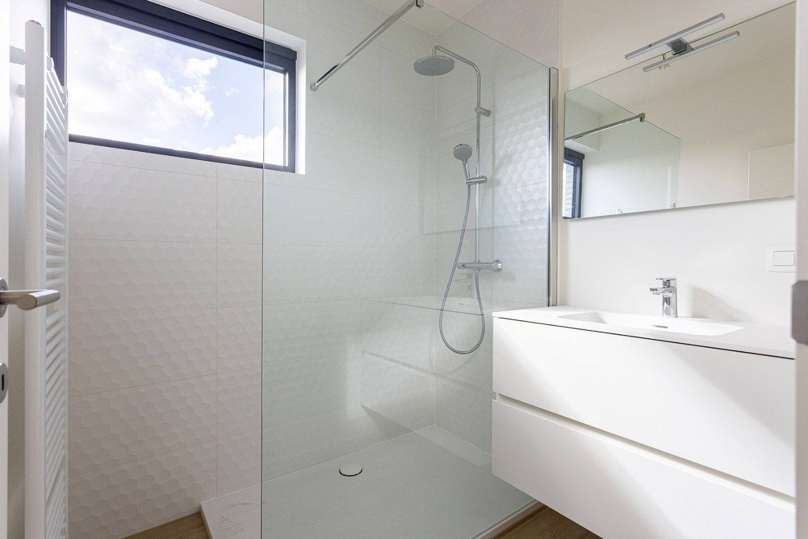 Penthouse (vernieuwbouw) gelegen op de 5de verdieping nabij Roma! foto 7