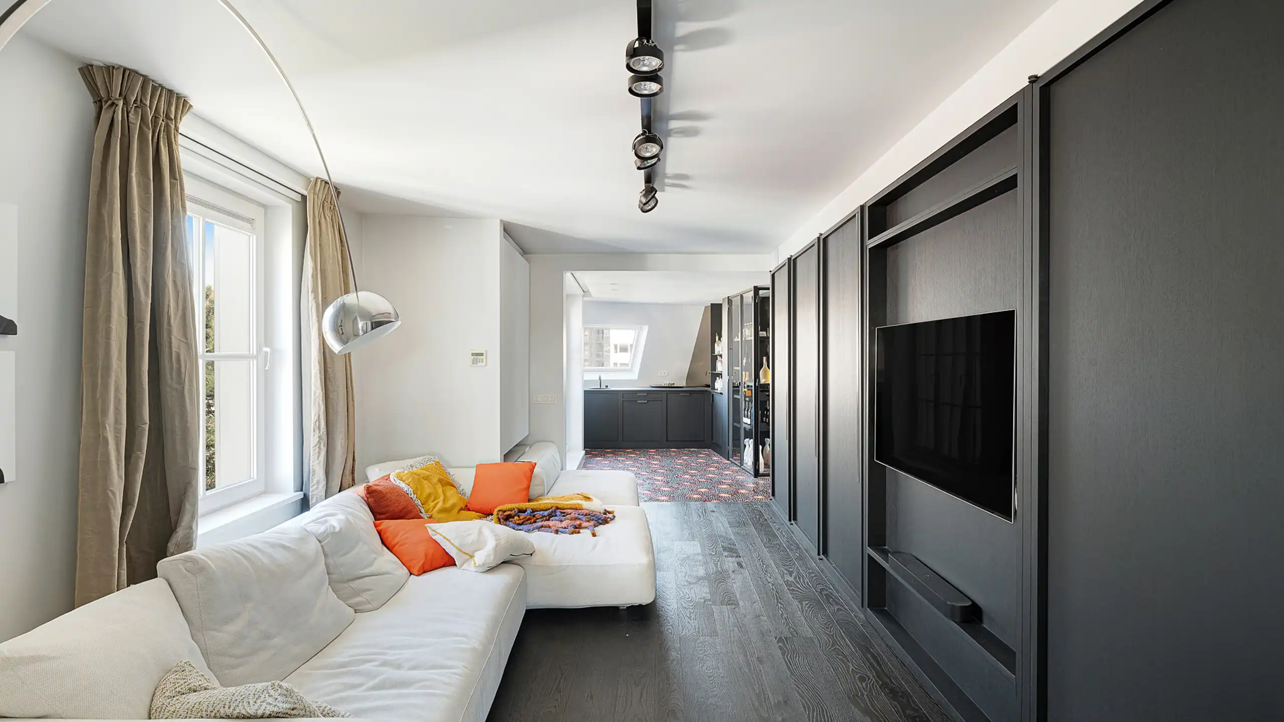 Luxueus duplexappartement met het woongevoel van een villa foto 10