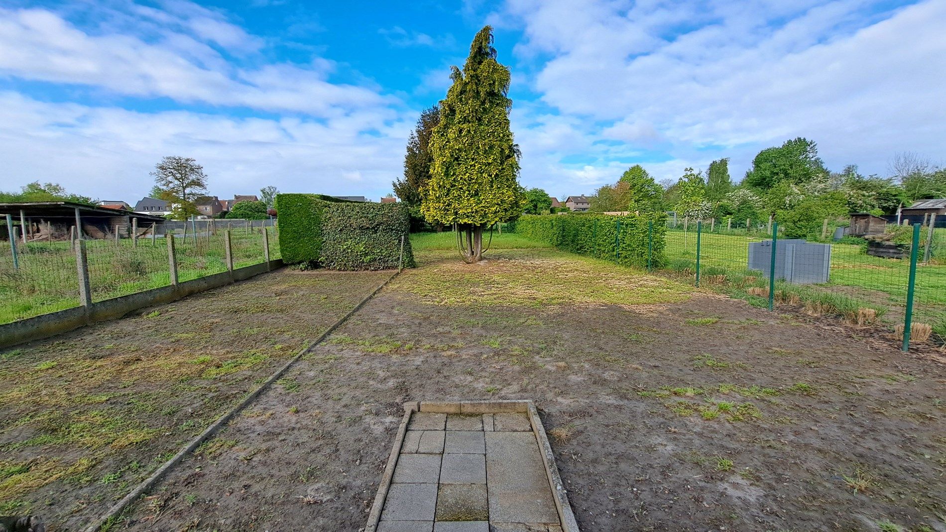 Te renoveren woning met prachtige tuin op 8a 90ca foto 3