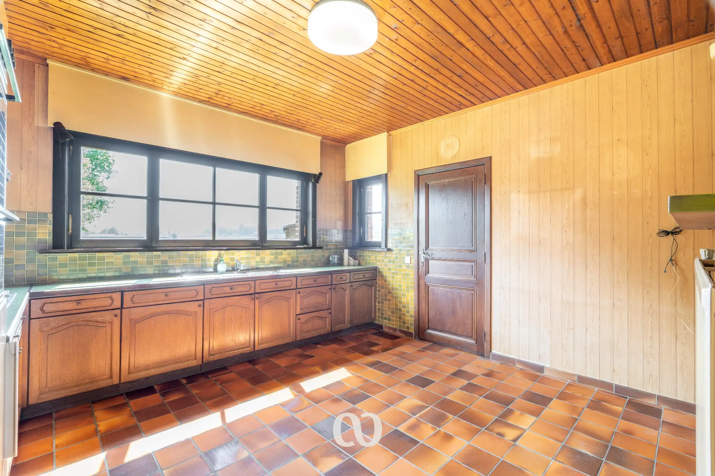 Prachtig gelegen gezinswoning met tuin en uitzicht in het centrum van Etikhove foto 6