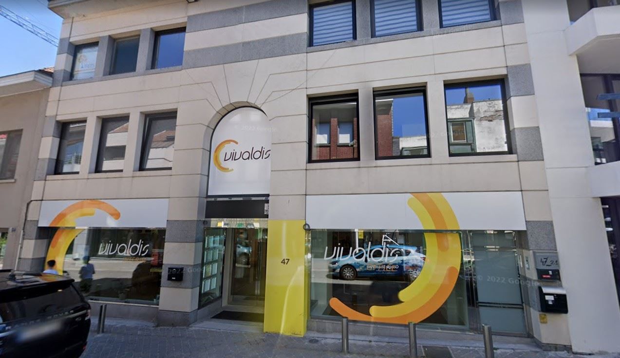 RUIME, INSTAPKLARE COMMERCIËLE RUIMTE foto {{pictureIndex}}