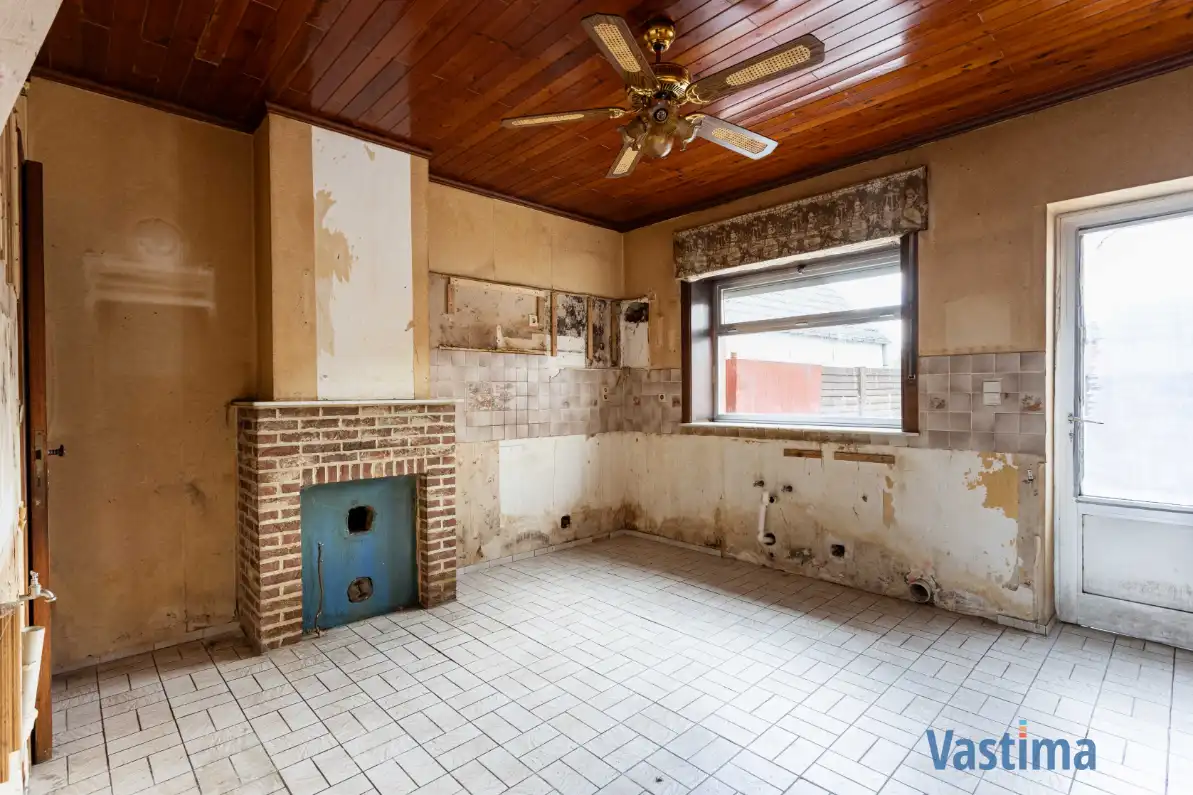 Te renoveren woning met 3 slaapkamers, garage en tuin foto 6